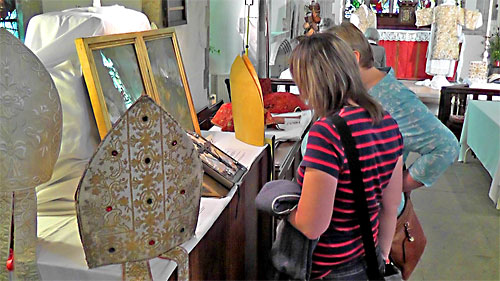 The Exhibition of Vestments in St Mary&rsquo;s