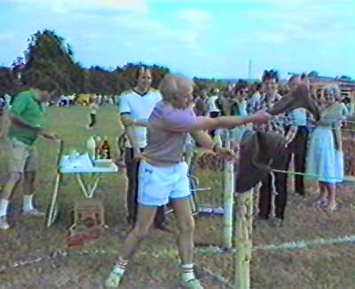 Fête Chairman, David Tucker, welly whangs!