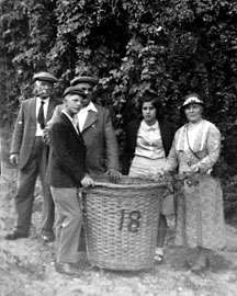 Reg Robinson as a boy in Butlers hopfields in 1937